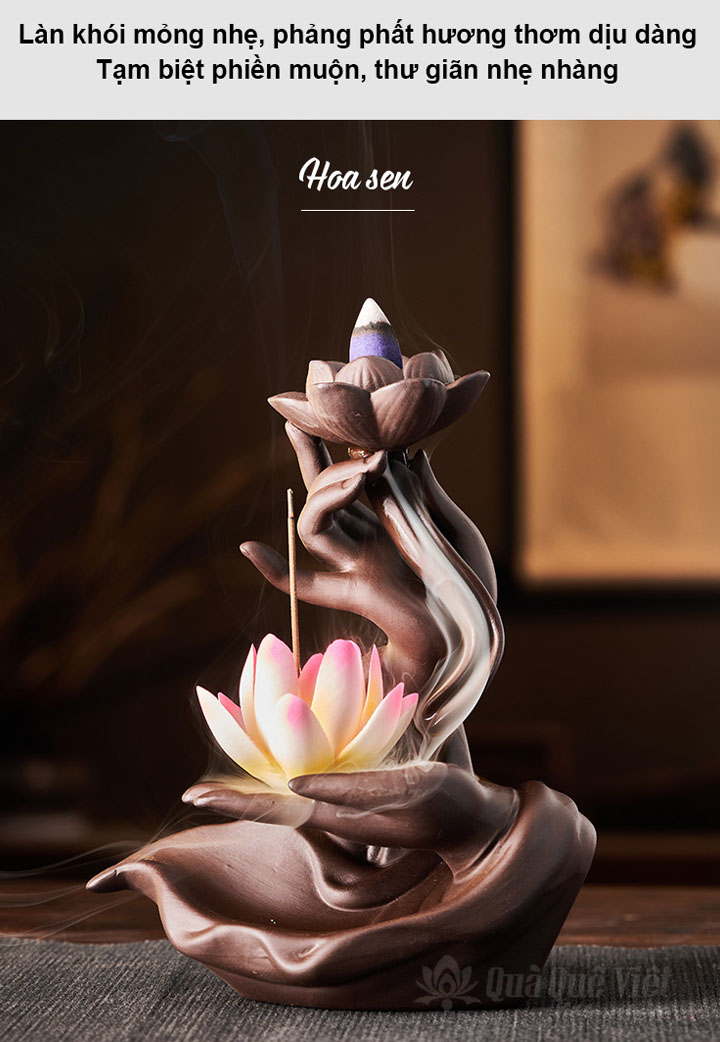 Thác trầm hương hoa sen