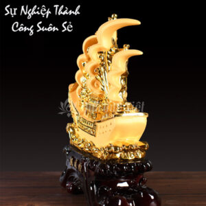 Thuyền Buồm Phong Thủy Vàng Đế Gỗ